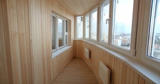 Отделка, остекление, утепление балконов в Мариинске от 207 руб. м/2.